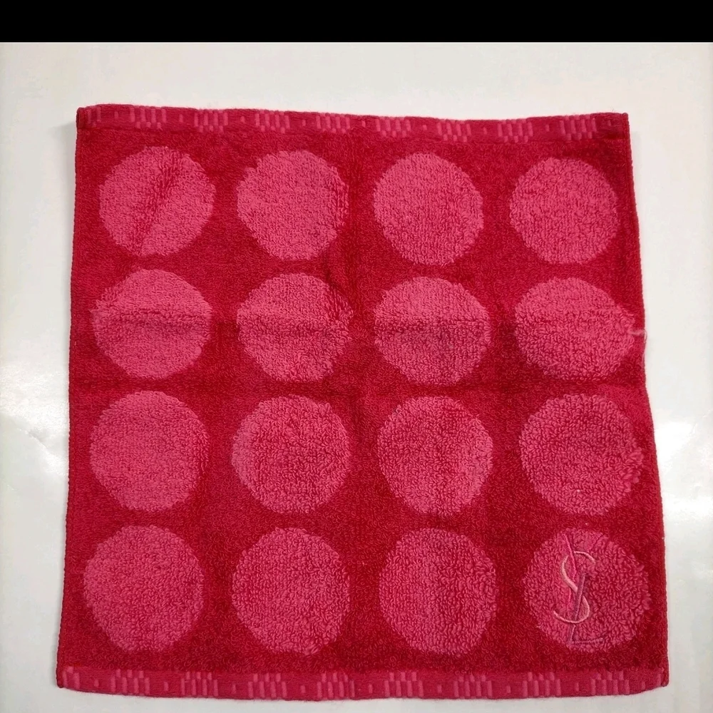 Yves Saint Laurent Pink Polka Dot Wash Cloth NWT